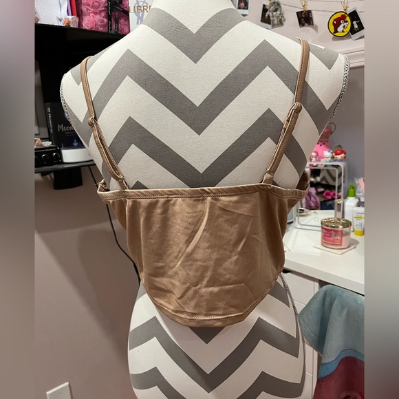 NWOT Bláshe Nude 'Corset' Lace Top - Picture 2 of 4